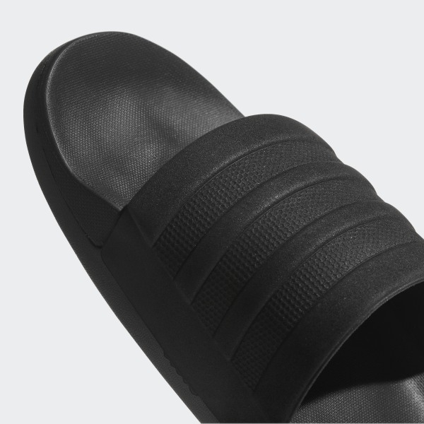 adilette Cloudfoam Plus Mono Slides Core Black / Core Black / Core Black S82137